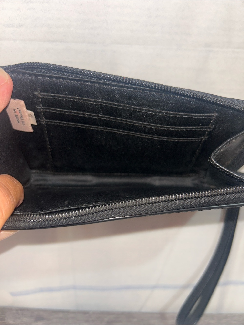 Coach Darcy leather east/west universal wristlet silver/ black F68079 - Picture 4 of 6